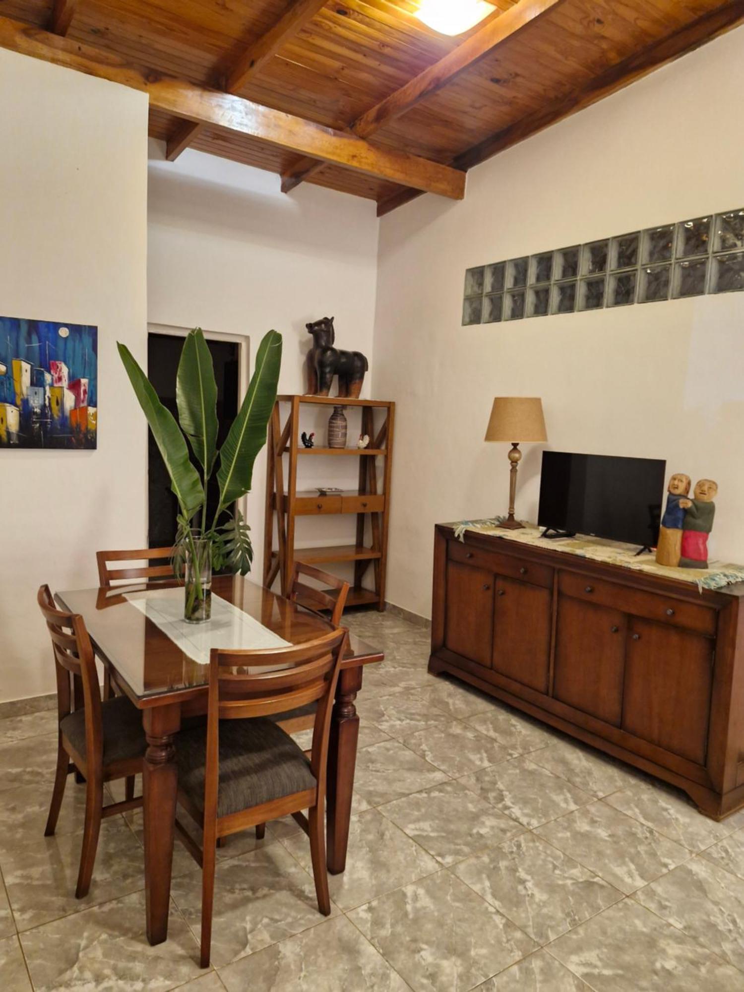 Bonpland Departamentos Apartment ปูแอร์โตอีกวาซู ภายนอก รูปภาพ