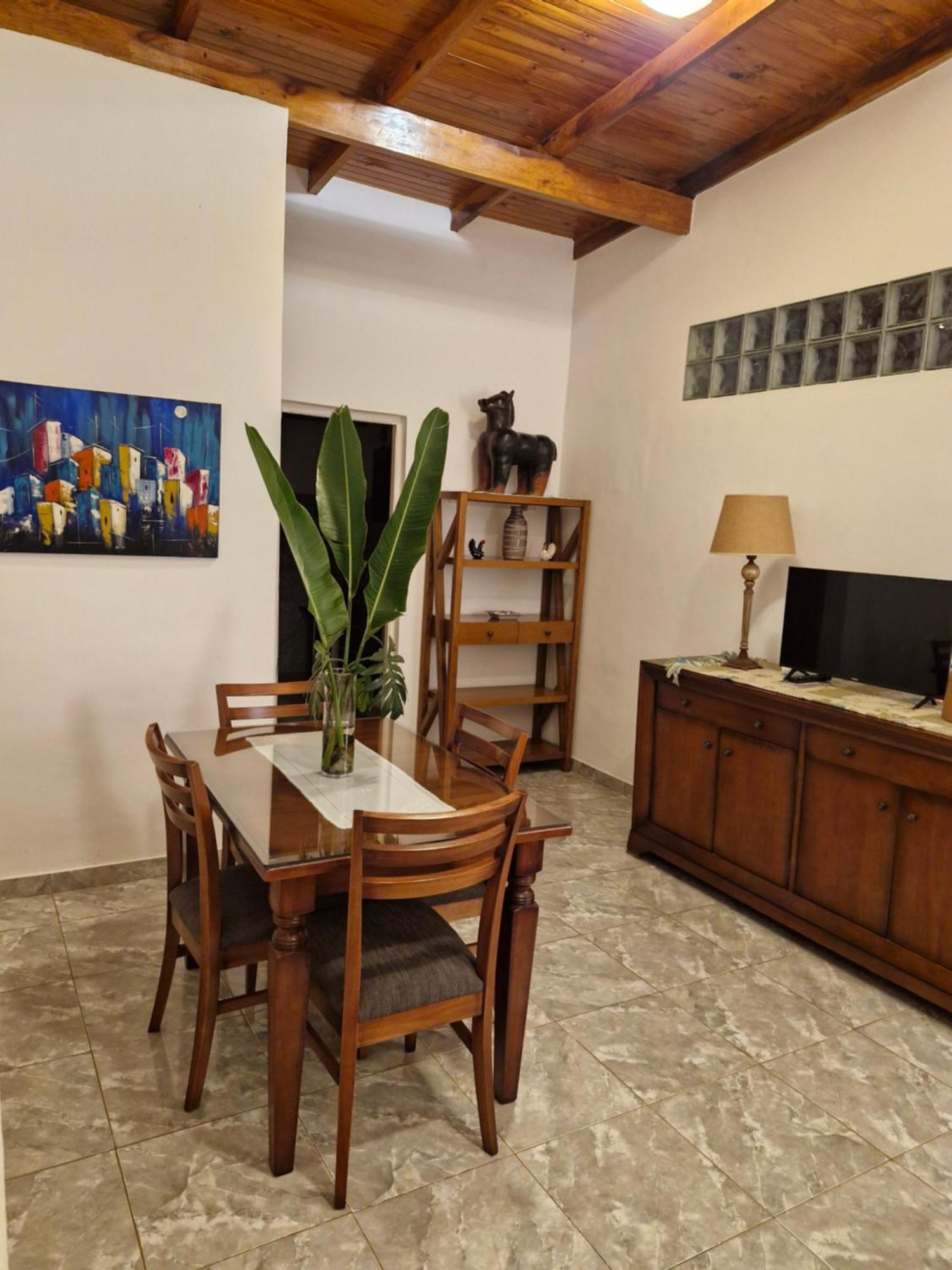 Bonpland Departamentos Apartment ปูแอร์โตอีกวาซู ภายนอก รูปภาพ
